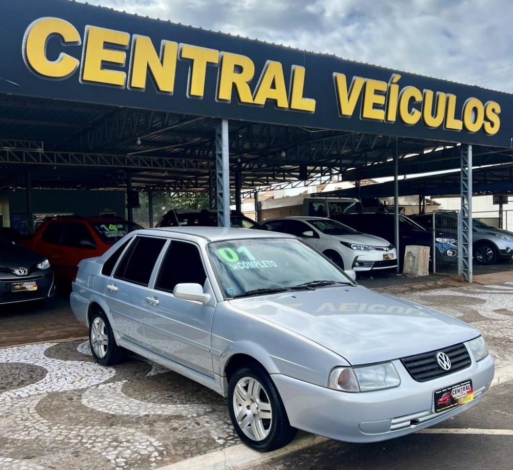 Santana 2.0 Ano 2001 Completo