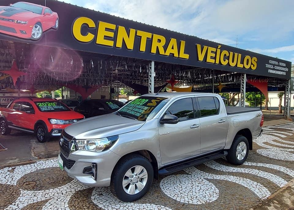 Hilux 2.8 Turbo 4X4 AT CD Ano 2020